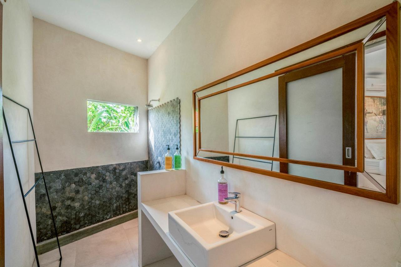Batu Belig Living Managed By Cpm Bali Seminyak Exterior foto